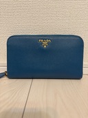 PRADA プラダ サフィアーノ レザー ネイビー ラウンドファスナー 長財布（ブランド財布・小物）の商品画像 - 査定依頼日：2025年10月29日 - 最高査定価格：12,000円