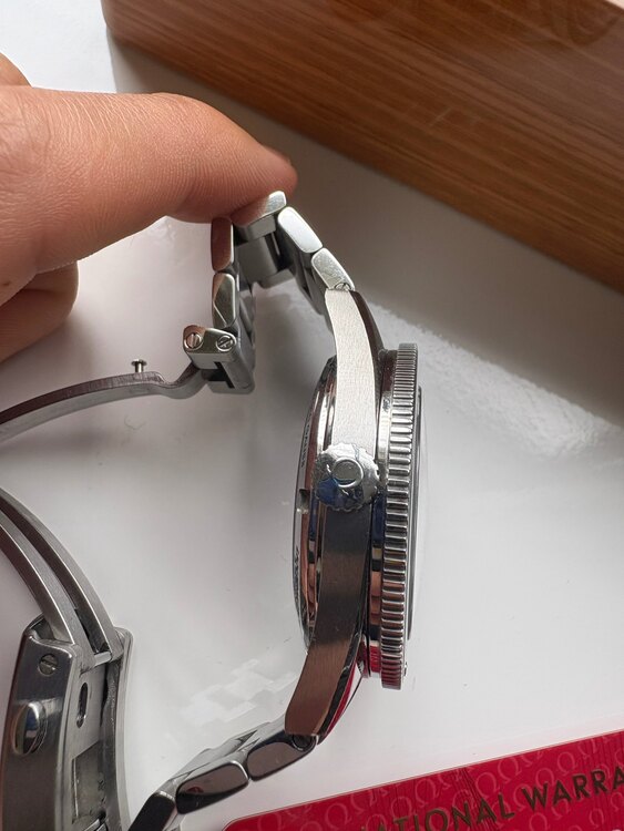 オメガ シーマスター 23330412210100（高級時計）の商品画像 - 査定依頼日：2025年5月14日 - 最高査定価格：480,000円