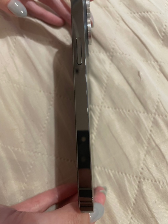 iPhone iPhone 13 Pro 128GB au（スマホ）の商品画像 - 査定依頼日：2026年7月16日 - 最高査定価格：50,000円