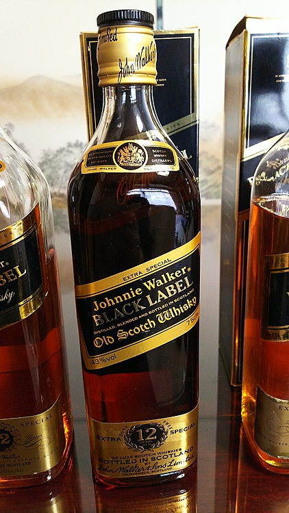 ブラックレーベル（お酒）の商品画像 - 査定依頼日：2020年5月5日 - 最高査定価格：1,000円