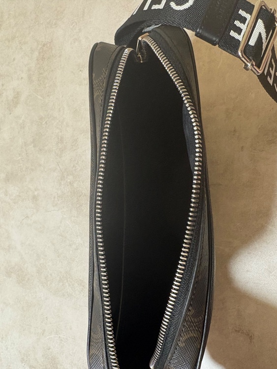 セリーヌ  （ブランドバッグ）の商品画像 - 査定依頼日：2026年3月16日 - 最高査定価格：110,000円