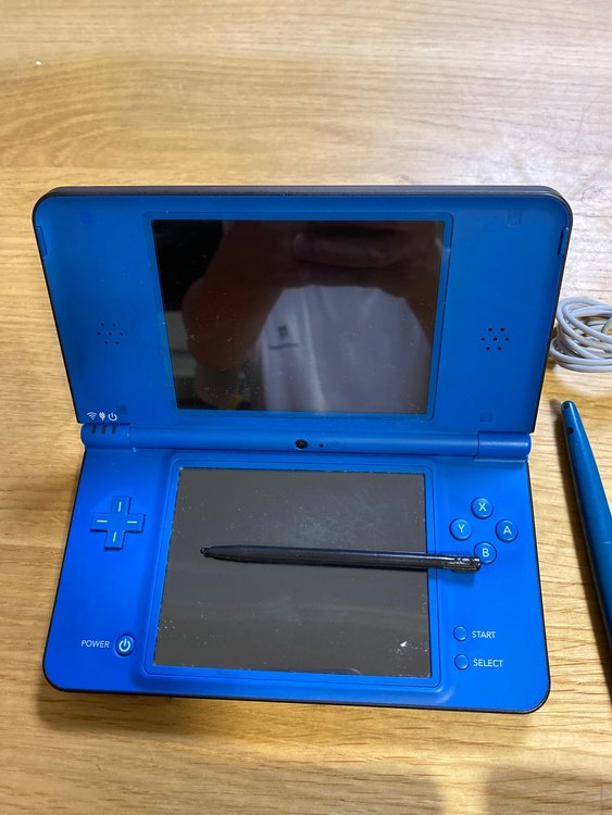 3DS×2、3DSLL×1（ゲーム機本体・ゲームソフト）の商品画像 - 査定依頼日：2022年9月5日 - 最高査定価格：15,000円