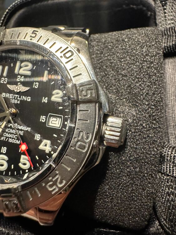 BREITLING Super Ocean（高級時計）の商品画像 - 査定依頼日：2025年9月11日 - 最高査定価格：200,000円