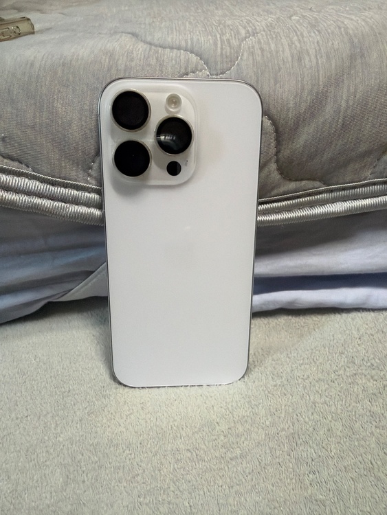 iPhone iPhone 16 Pro 128GB SIMフリー（スマホ）の商品画像 - 査定依頼日：2026年9月19日 - 最高査定価格：113,500円