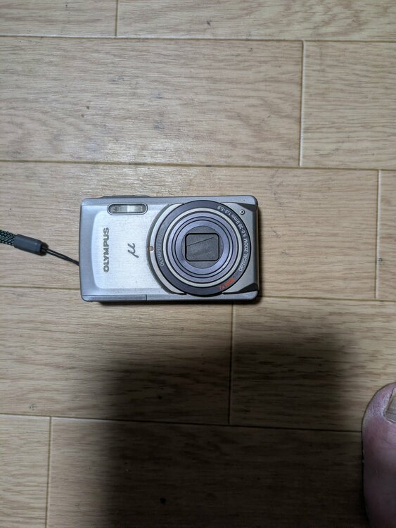 ミュ7027（カメラ）の商品画像 - 査定依頼日：2026年8月10日 - 最高査定価格：3,500円