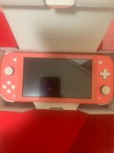 Switch light コーラル（ゲーム機本体・ゲームソフト）の商品画像 - 査定依頼日：2025年4月27日 - 最高査定価格：9,000円