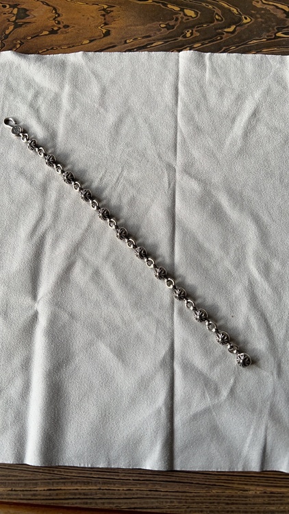 クロスボールブレスレット【#1】12連（古着・ファッション）の商品画像 - 査定依頼日：2026年1月14日 - 最高査定価格：287,000円