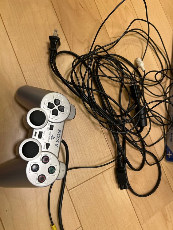 PS2（ゲーム機本体・ゲームソフト）の商品画像 - 査定依頼日：2025年5月6日 - 最高査定価格：3,000円