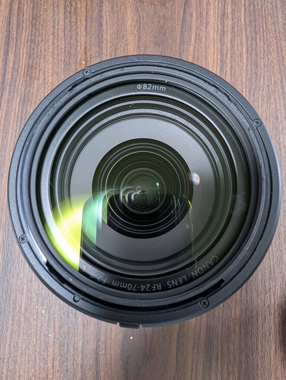 RF2470（カメラ）の商品画像 - 査定依頼日：2026年2月18日 - 最高査定価格：200,000円