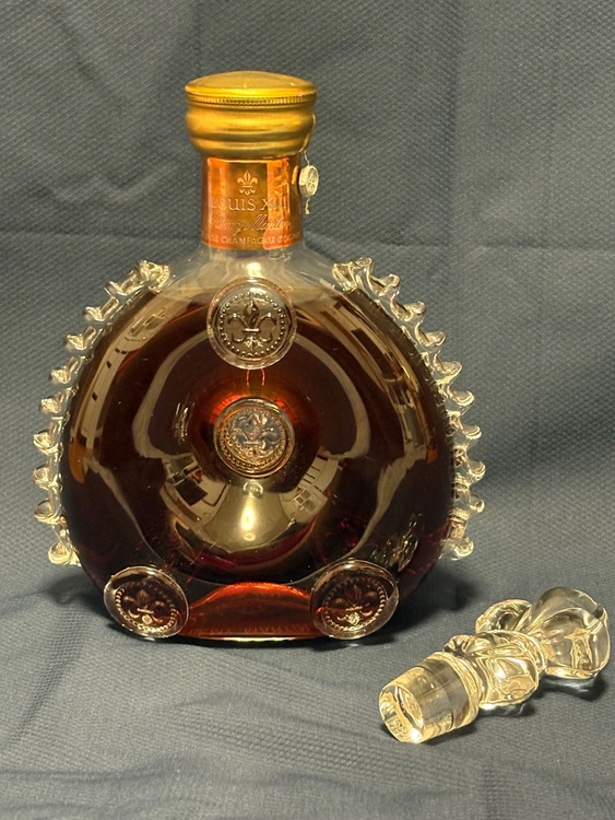 ルイ13世（お酒）の商品画像 - 査定依頼日：2025年9月16日 - 最高査定価格：100,000円