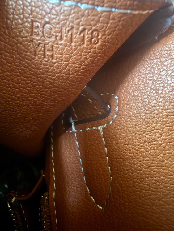 バキーン　30（ブランドバッグ）の商品画像 - 査定依頼日：2026年4月5日 - 最高査定価格：2,650,000円