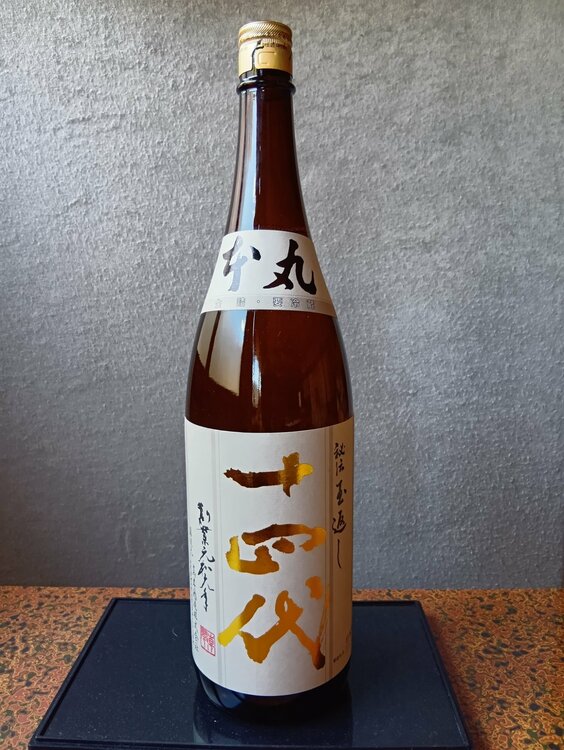 十四代　本丸　1.8リットル（お酒）の商品画像 - 査定依頼日：2026年3月27日 - 最高査定価格：38,000円