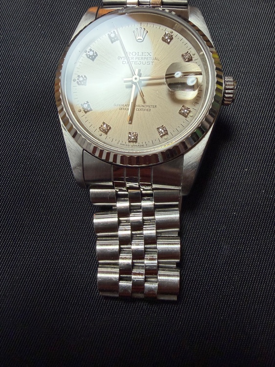 デイトジャスト10ポイントダイヤシルバー（高級時計）の商品画像 - 査定依頼日：2025年12月30日 - 最高査定価格：700,000円