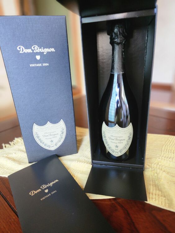 シャンパン ドン・ペリニヨン （お酒）の商品画像 - 査定依頼日：2025年7月8日 - 最高査定価格：19,000円