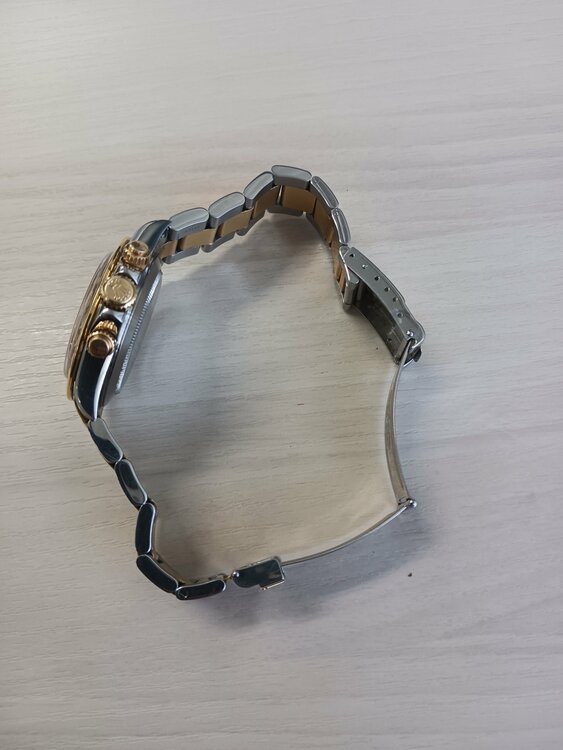 ロレックス デイトナ 16523（高級時計）の商品画像 - 査定依頼日：2026年4月6日 - 最高査定価格：3,100,000円