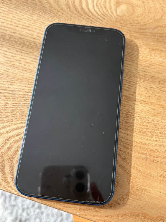 iPhone 12 128GB Softbank（スマホ）の商品画像 - 査定依頼日：2026年1月18日 - 最高査定価格：24,000円