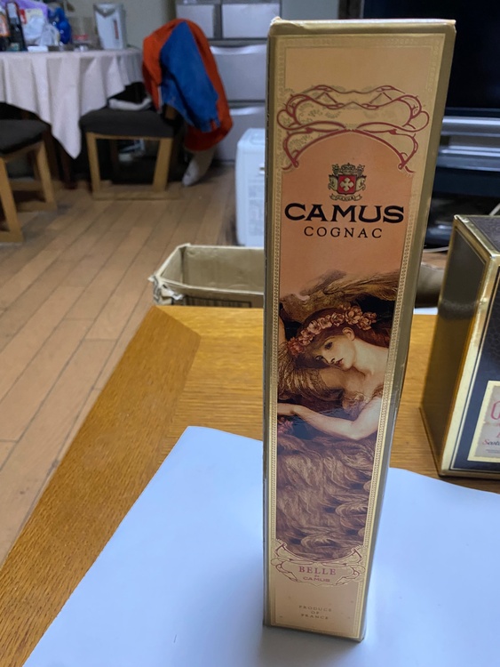ブランデー カミュ （お酒）の商品画像 - 査定依頼日：2026年5月9日 - 最高査定価格：10円