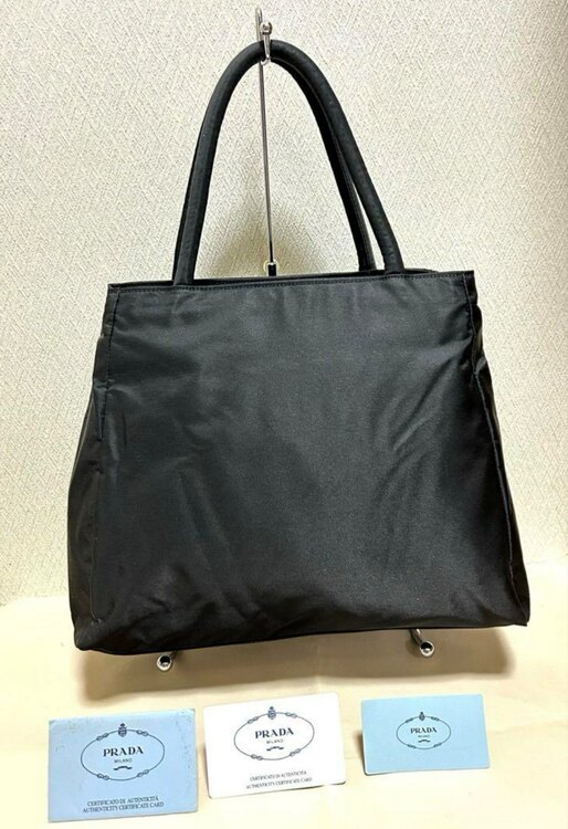 プラダ  （ブランドバッグ）の商品画像 - 査定依頼日：2025年4月10日 - 最高査定価格：20,000円