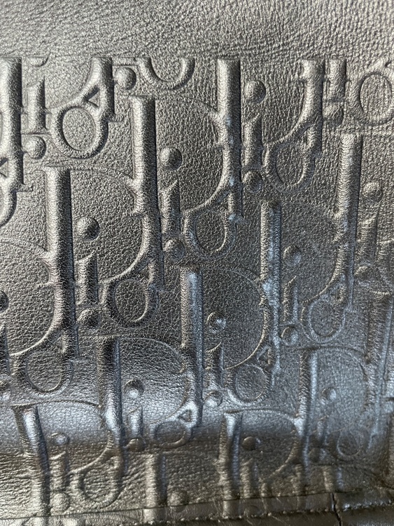 ブックトート 黒レザー ラージ（ブランドバッグ）の商品画像 - 査定依頼日：2025年6月19日 - 最高査定価格：170,000円