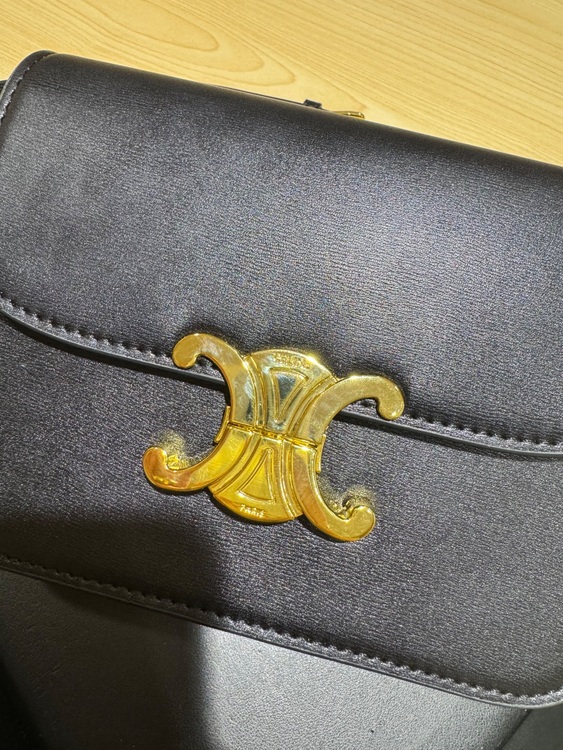 セリーヌ  （ブランドバッグ）の商品画像 - 査定依頼日：2025年8月27日 - 最高査定価格：230,000円