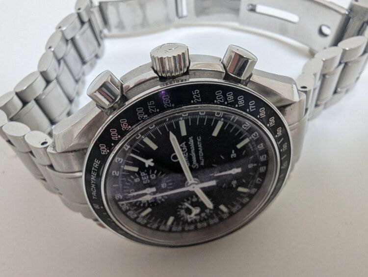 オメガ スピードマスター オメガ スピードマスターAマーク40 コスモス Ref.3520.50（高級時計）の商品画像 - 査定依頼日：2025年9月5日 - 最高査定価格：300,000円