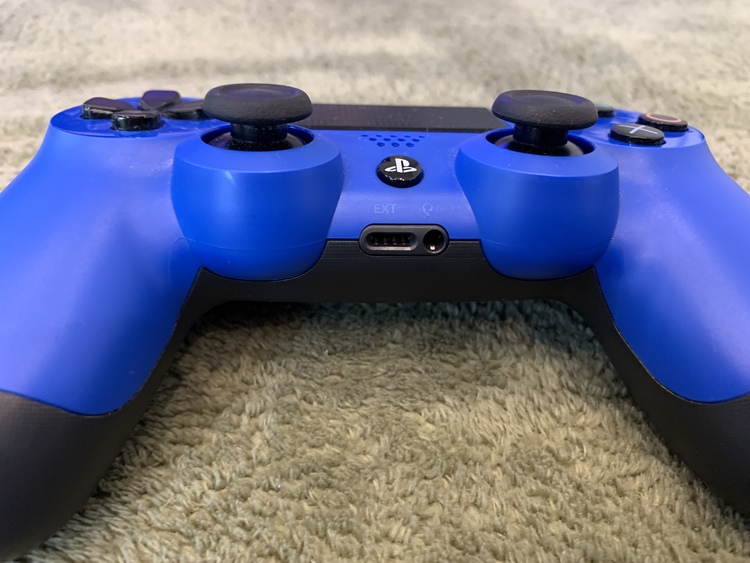 プレイステーション4本体 ジェットブラックHDD 500GB/CUH-1100A（ゲーム機本体・ゲームソフト）の商品画像 - 査定依頼日：2021年9月22日 - 最高査定価格：16,000円