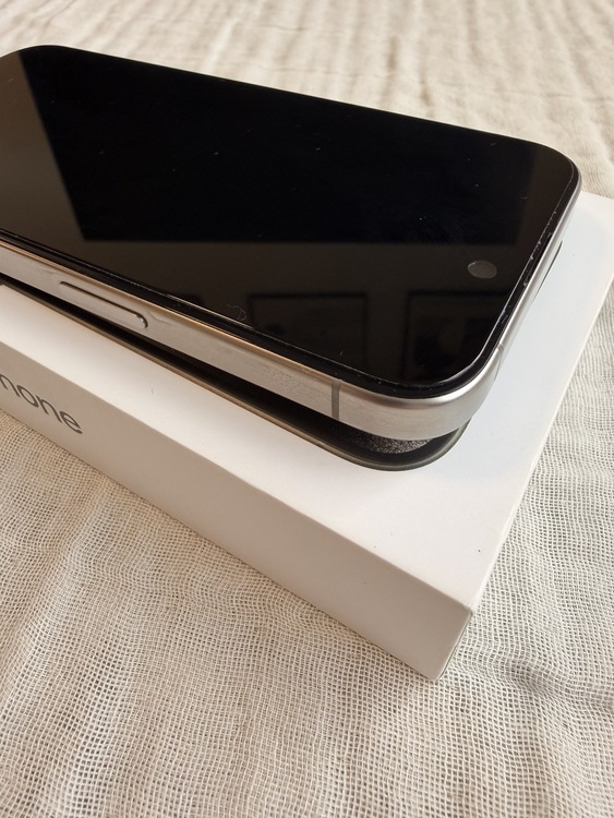iPhone 15 Pro 128GB ナチュラルチタニウム SIMフリー（スマホ）の商品画像 - 査定依頼日：2026年5月6日 - 最高査定価格：85,000円