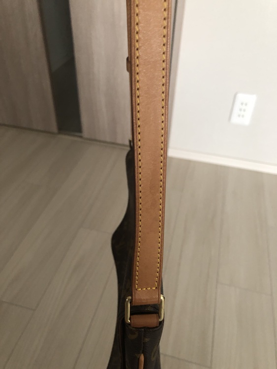 ショルダー（ブランドバッグ）の商品画像 - 査定依頼日：2022年5月14日 - 最高査定価格：61,000円