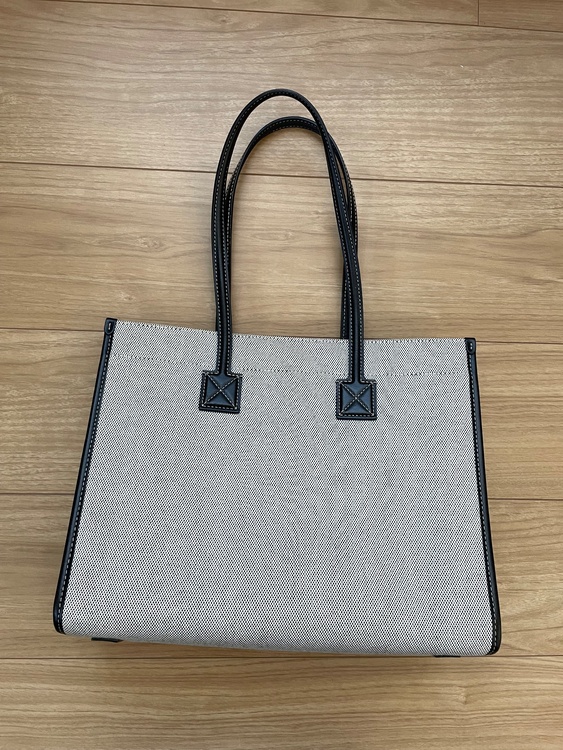 BURBERRY バッグ（ブランドバッグ）の商品画像 - 査定依頼日：2025年12月7日 - 最高査定価格：40,000円