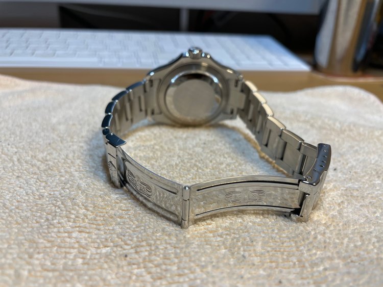 ヨットマスター　ロレジウム（高級時計）の商品画像 - 査定依頼日：2022年9月5日 - 最高査定価格：1,100,000円