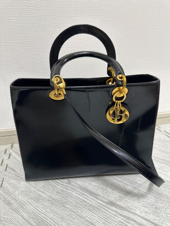 レディディオール　パテントレザー（ブランドバッグ）の商品画像 - 査定依頼日：2025年11月29日 - 最高査定価格：50,000円