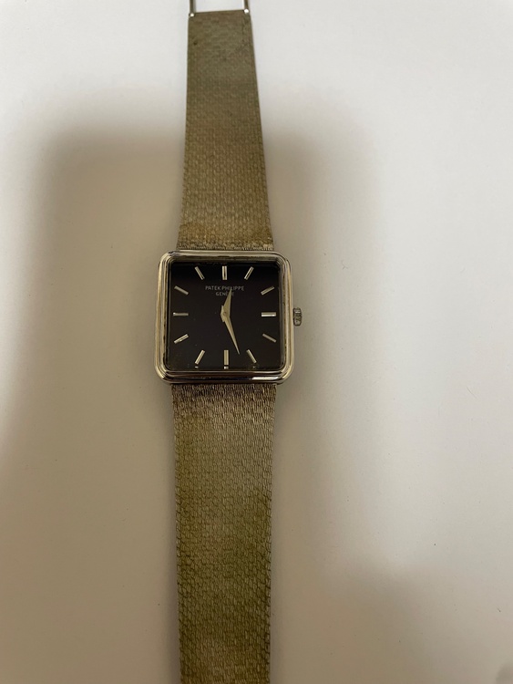 パテックフィリップ ゴンドーロ 379（高級時計）の商品画像 - 査定依頼日：2026年2月26日 - 最高査定価格：14,100,000円