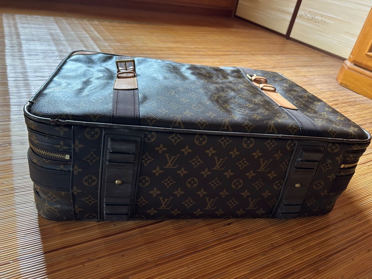 ルイヴィトン モノグラム （ブランドバッグ）の商品画像 - 査定依頼日：2026年3月22日 - 最高査定価格：30,000円