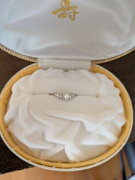 指輪（宝石）の商品画像 - 査定依頼日：2025年9月1日 - 最高査定価格：100,000円