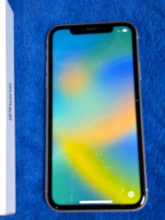 iPhone 14 128GB au（スマホ）の商品画像 - 査定依頼日：2026年4月27日 - 最高査定価格：45,000円