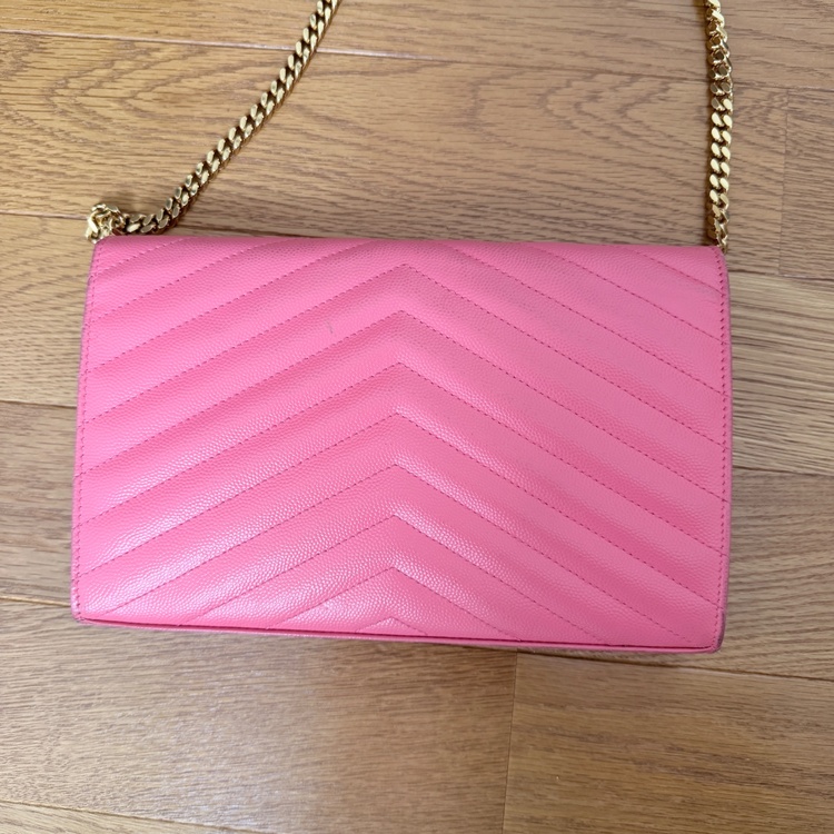 SAINT LAURENT サンローラン YSL チェーンウォレット WOC ピンク ゴールド（ブランドバッグ）の商品画像 - 査定依頼日：2026年9月21日 - 最高査定価格：80,000円