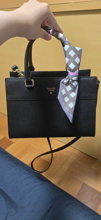 ショルダー,ハンドバッグ（ブランドバッグ）の商品画像 - 査定依頼日：2025年9月20日 - 最高査定価格：2,000円