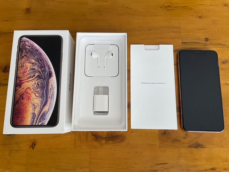 iPhone XS MAX 64GB（スマホ）の商品画像 - 査定依頼日：2026年5月1日 - 最高査定価格：17,000円
