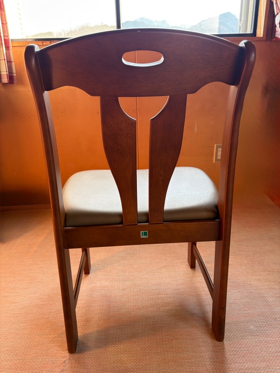 椅子　6脚（家具・寝具）の商品画像 - 査定依頼日：2026年2月13日 - 最高査定価格：10,000円