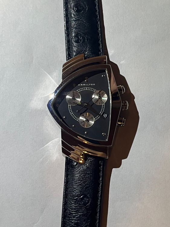 ハミルトンベンチュラクロノグラフ（高級時計）の商品画像 - 査定依頼日：2025年11月15日 - 最高査定価格：15,000円