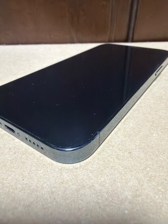 iPhone iPhone 12 Pro 256GB SIMフリー（スマホ）の商品画像 - 査定依頼日：2026年9月10日 - 最高査定価格：37,500円