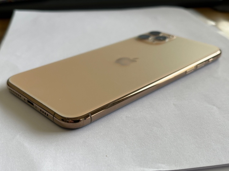 iPhone11 Pro Max 64GB SIMフリー（スマホ）の商品画像 - 査定依頼日：2026年4月25日 - 最高査定価格：26,000円