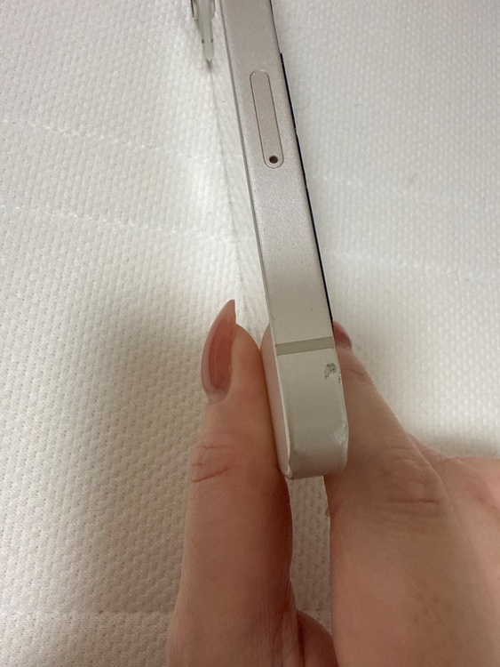iPhone14plus（スマホ）の商品画像 - 査定依頼日：2026年5月20日 - 最高査定価格：42,000円