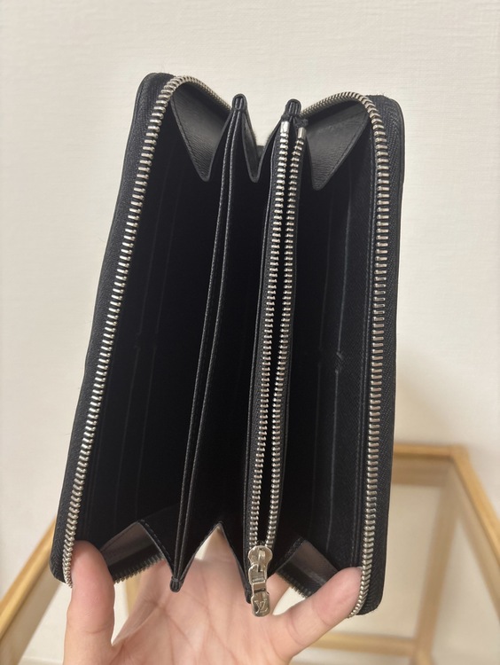 ルイヴィトン　エピ（ブランド財布・小物）の商品画像 - 査定依頼日：2026年6月5日 - 最高査定価格：30,000円