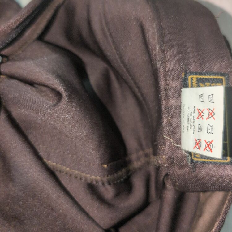 フェンディ  （ブランドバッグ）の商品画像 - 査定依頼日：2025年10月1日 - 最高査定価格：20,000円