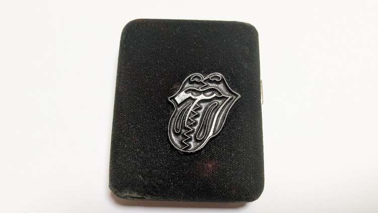 1989年発行  ローリングストーンズ公認銀貨シリアルナンバー付き（金・貴金属）の商品画像 - 査定依頼日：2025年5月12日 - 最高査定価格：5,000円