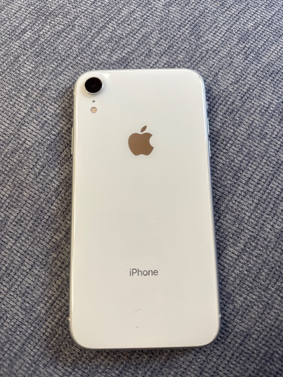 iPhoneXR 256GB docomo（スマホ）の商品画像 - 査定依頼日：2026年2月5日 - 最高査定価格：100,000円