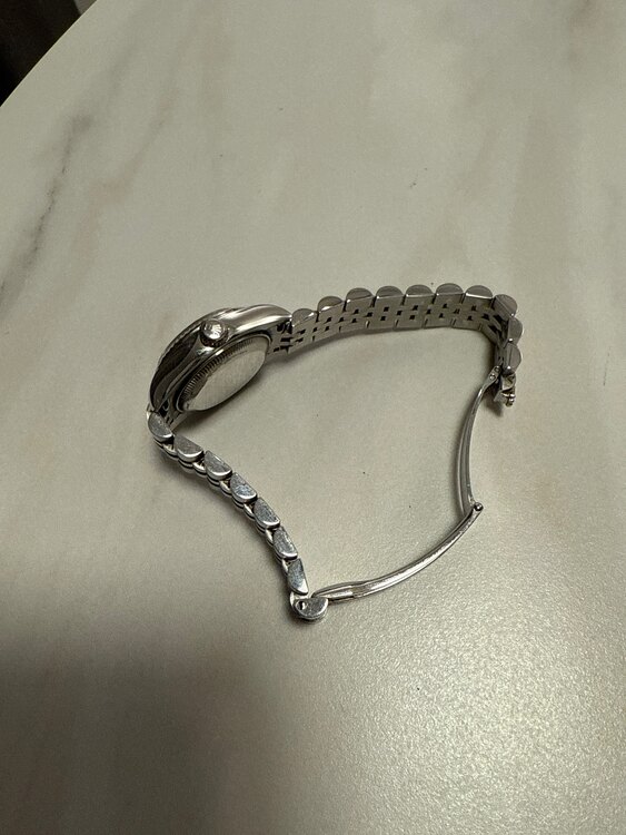 ロレックス デイトジャスト 179174じん（高級時計）の商品画像 - 査定依頼日：2025年2月18日 - 最高査定価格：850,000円