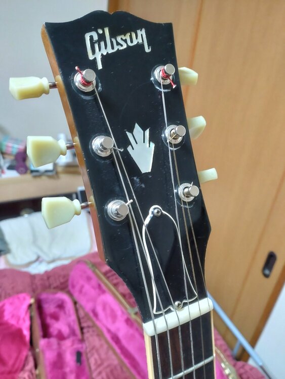 ES-335 Dot（ピアノ・楽器・PA機材）の商品画像 - 査定依頼日：2026年2月23日 - 最高査定価格：230,000円