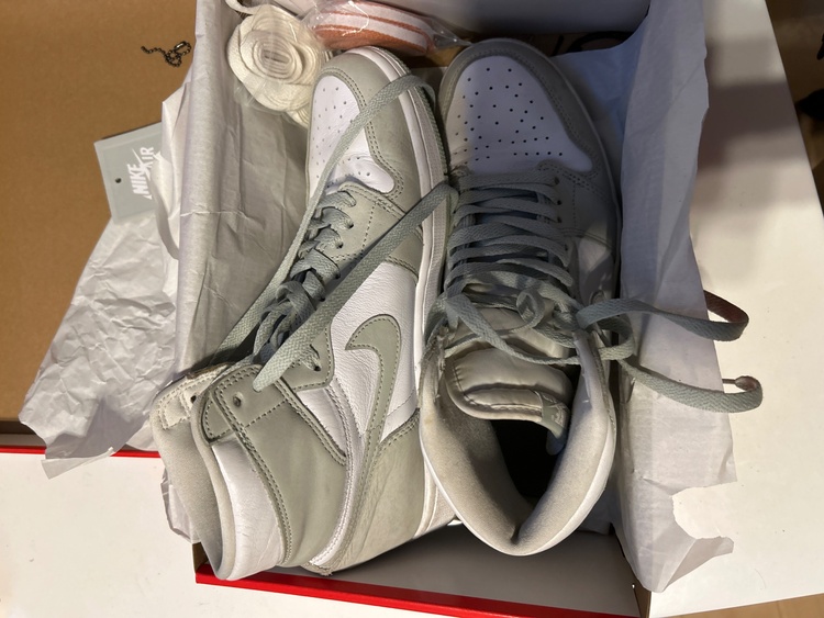 メンズエアジョーダンCD0461-002（古着・ファッション）の商品画像 - 査定依頼日：2025年12月24日 - 最高査定価格：2,000円